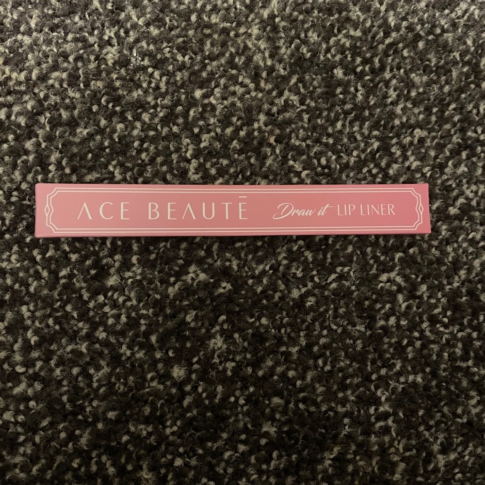Ace beaute draw it lip liner